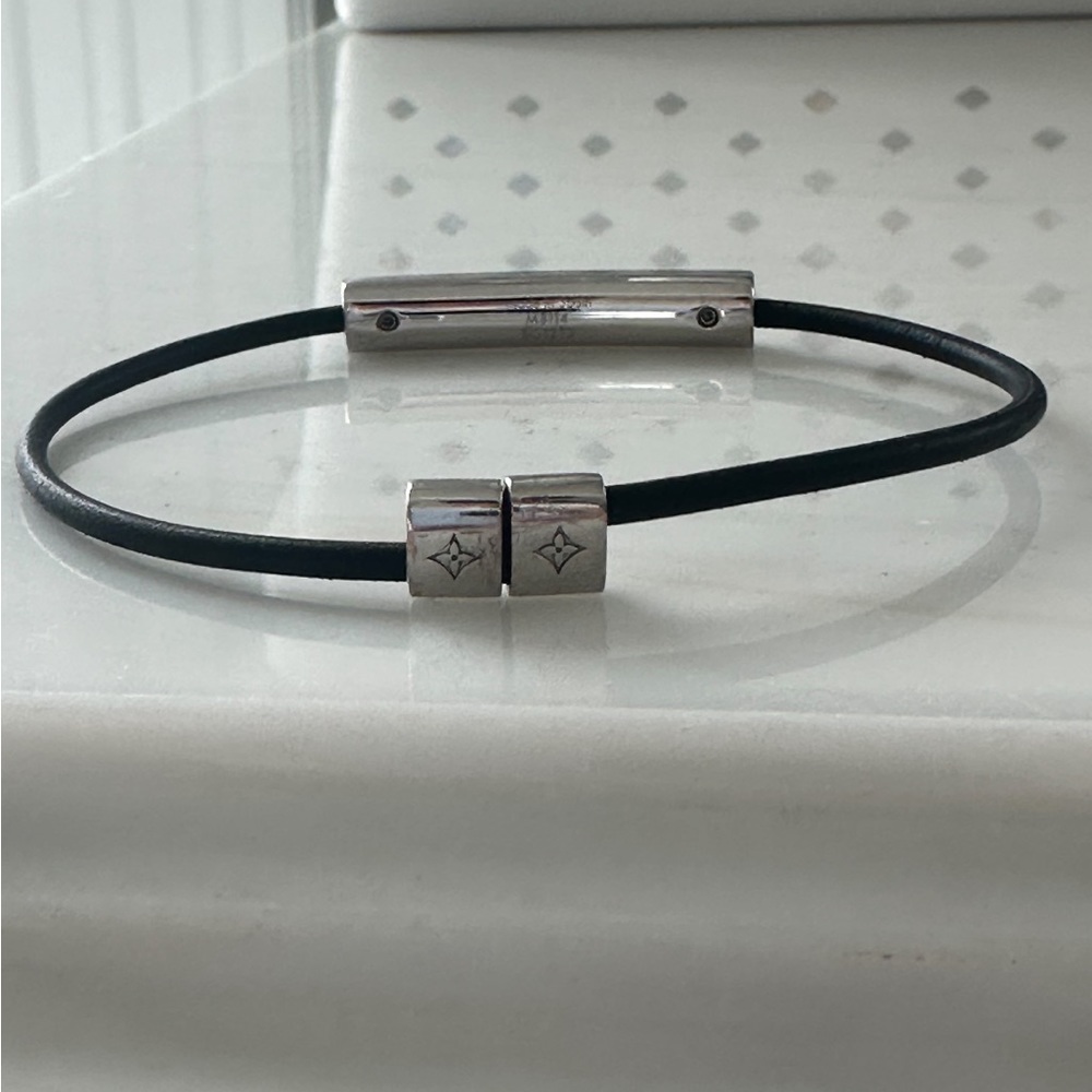 LV bracelet